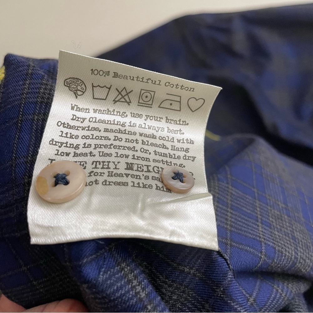 Descendant Of Thieves Men’s Plaid Print Button Down Shirt Size Large — image 7 of 8